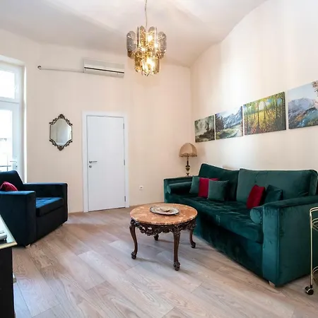 Marshal Balkanska Apartment *